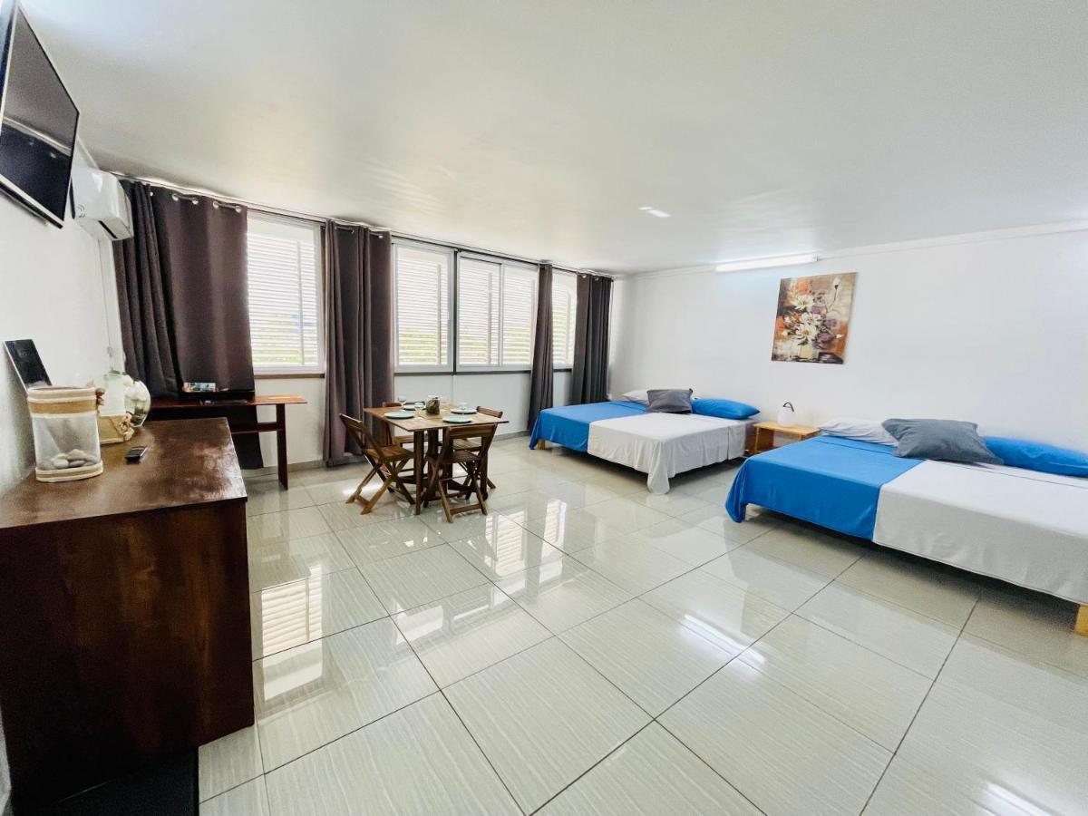 J&D Lodge ปาเปเอเต ภายนอก รูปภาพ