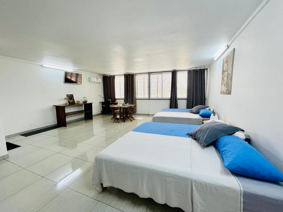 J&D Lodge ปาเปเอเต ภายนอก รูปภาพ