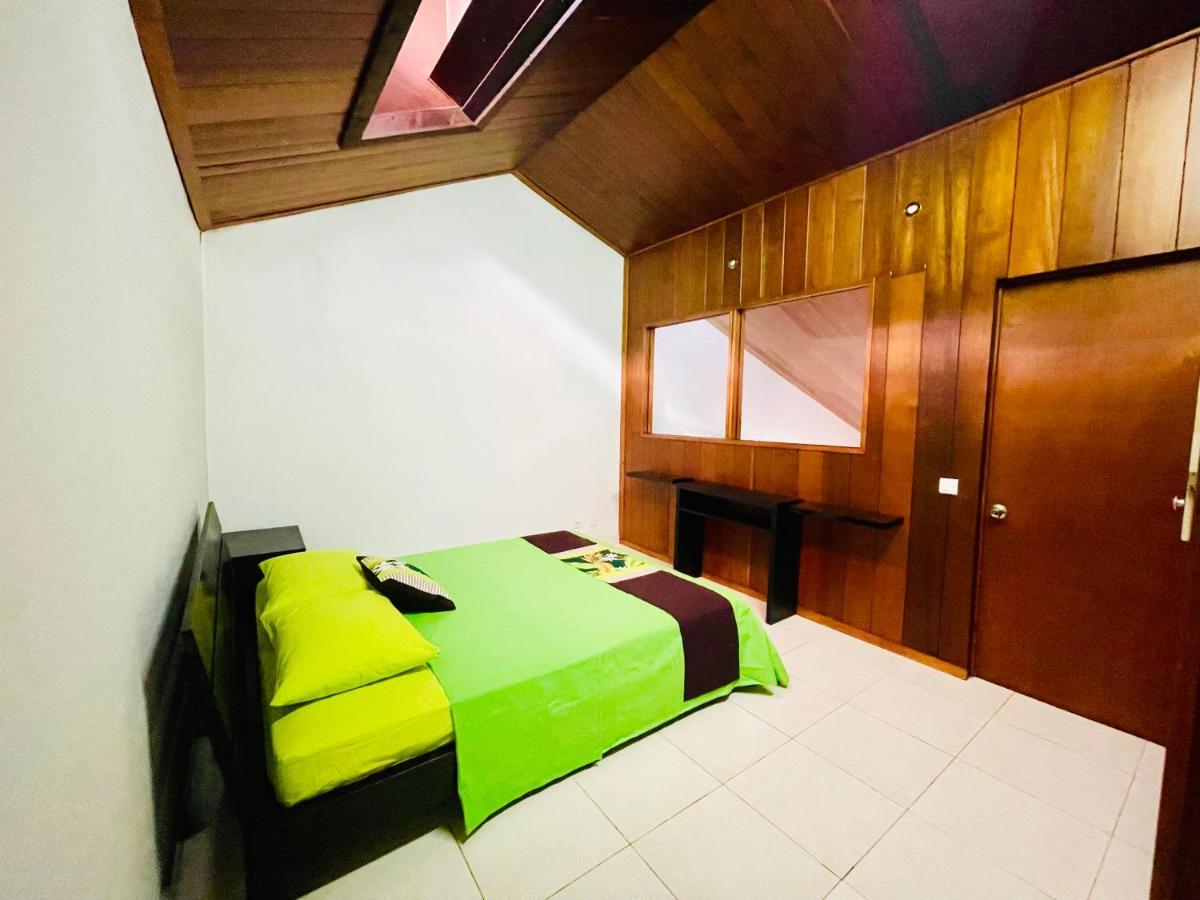 J&D Lodge ปาเปเอเต ภายนอก รูปภาพ
